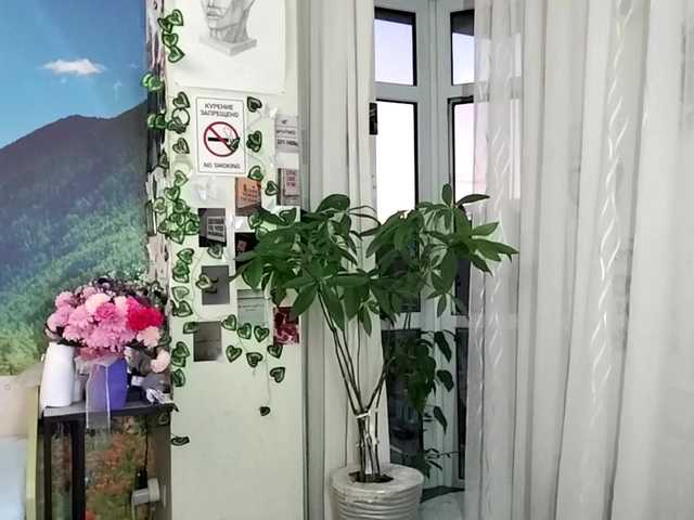 VirgieTaker live cam on BongaCams