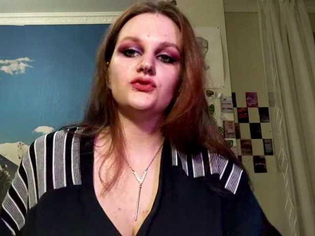VirgieTaker live cam on BongaCams