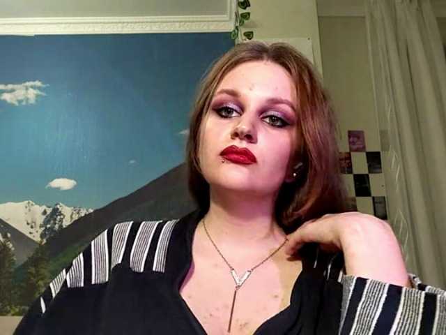 VirgieTaker live cam on BongaCams