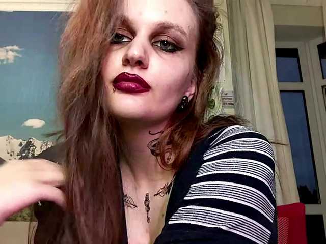 VirgieTaker live cam on BongaCams