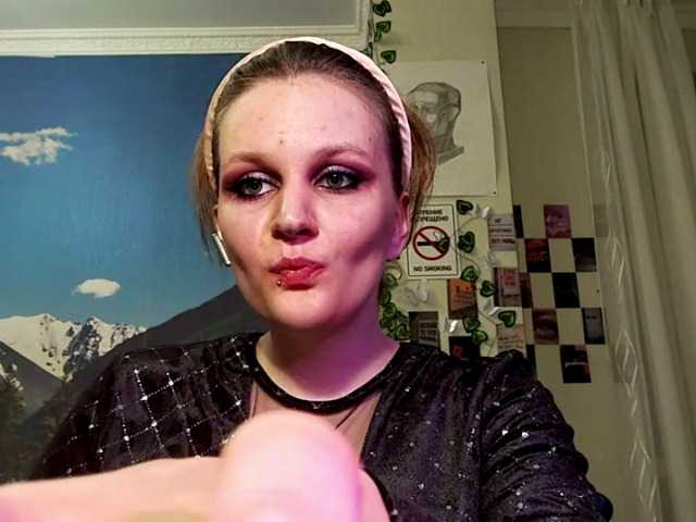 VirgieTaker live cam on BongaCams