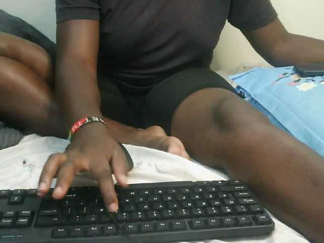 Sasyqueen live cam on BongaCams