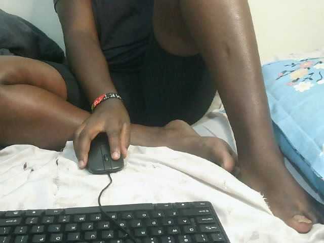 Sasyqueen live cam on BongaCams