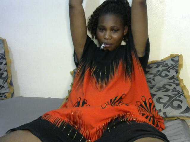 Sasyqueen live cam on BongaCams