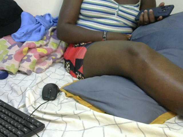 Sasyqueen live cam on BongaCams