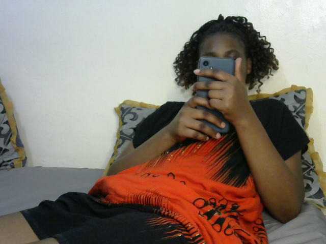 Sasyqueen live cam on BongaCams