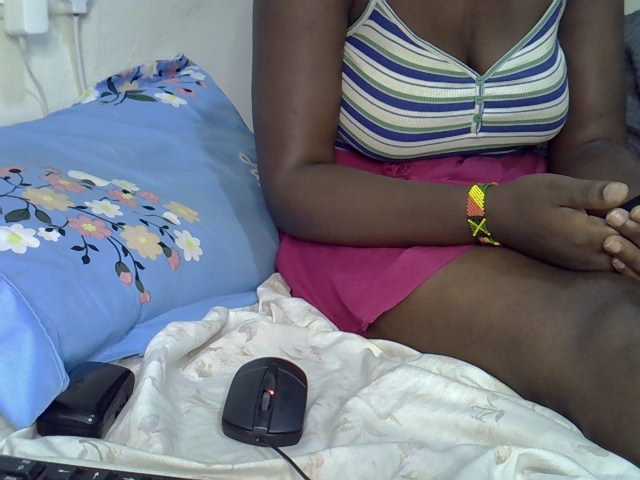 Sasyqueen live cam on BongaCams