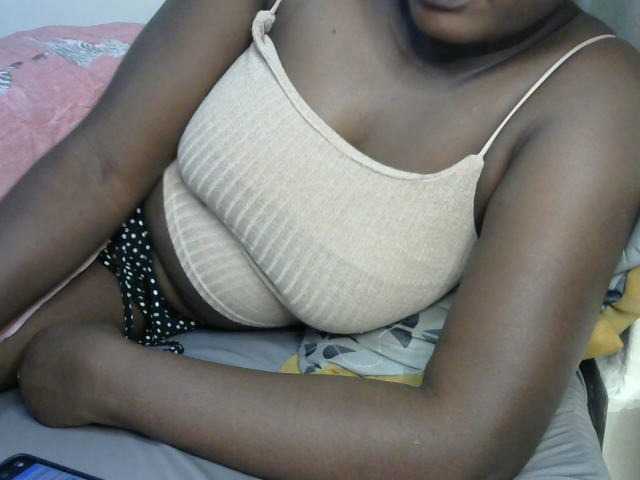 Sasyqueen live cam on BongaCams