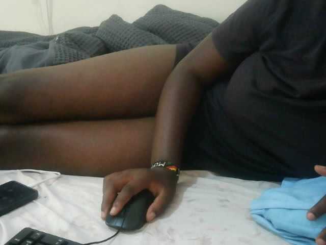 Sasyqueen live cam on BongaCams