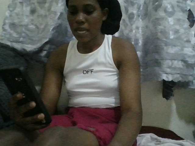 Sasyqueen live cam on BongaCams