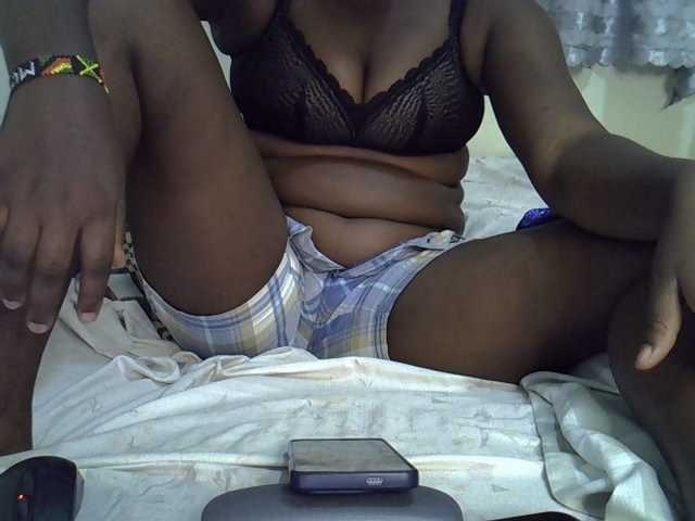 Sasyqueen live cam on BongaCams