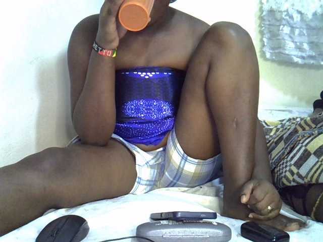 Sasyqueen live cam on BongaCams