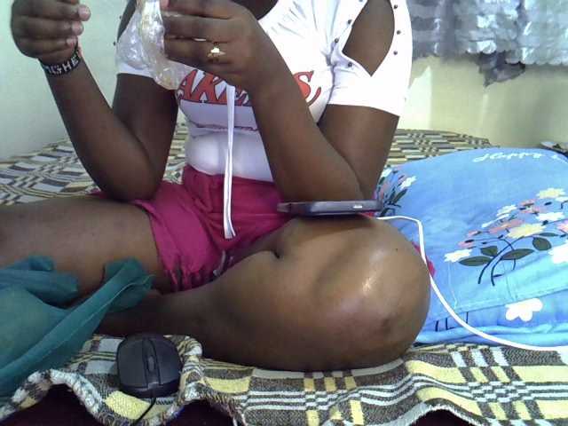 Sasyqueen live cam on BongaCams