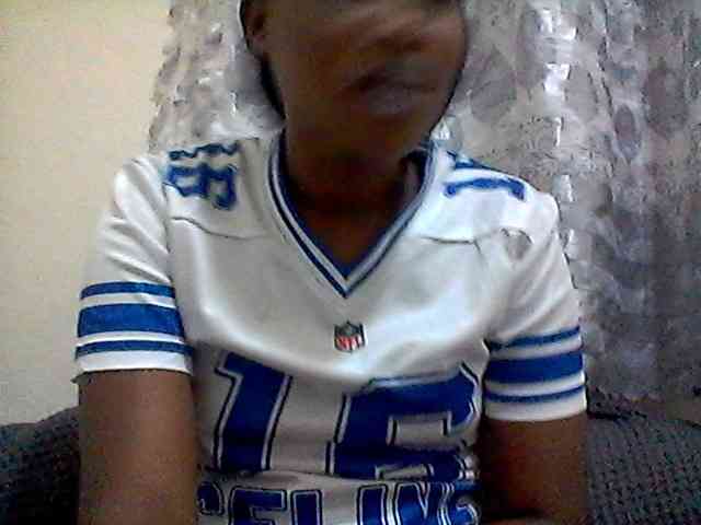 Model: Sasyqueen