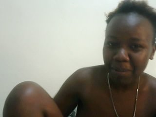 Blackdoll1's Live Webcam