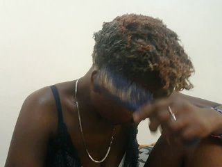 Blackdoll1's Live Webcam