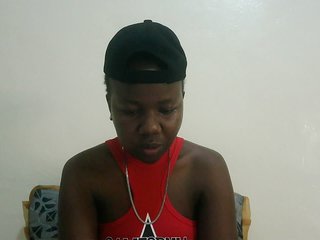 Blackdoll1's Live Webcam