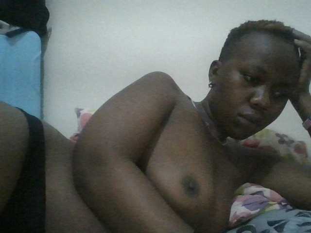 Blackdoll1 live cam on BongaCams