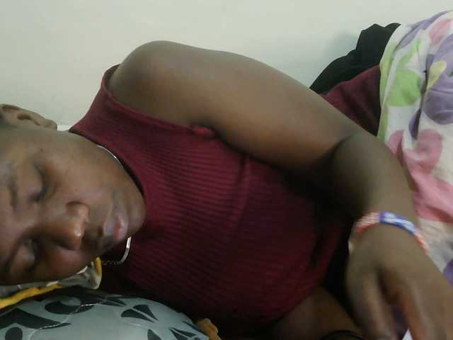 Blackdoll1 live cam on BongaCams