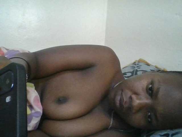Blackdoll1 live cam on BongaCams