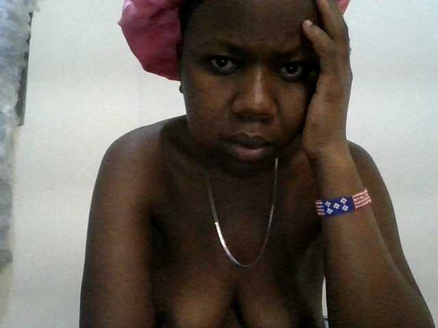 Blackdoll1 live cam on BongaCams