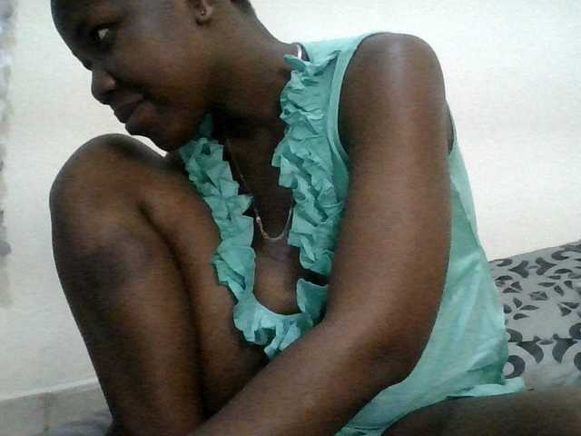 Blackdoll1 live cam on BongaCams