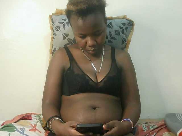 Blackdoll1 live cam on BongaCams