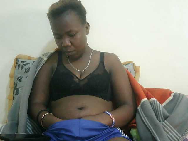 Blackdoll1 live cam on BongaCams