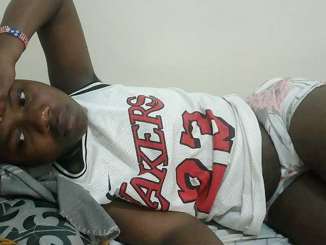 Blackdoll1 live cam on BongaCams