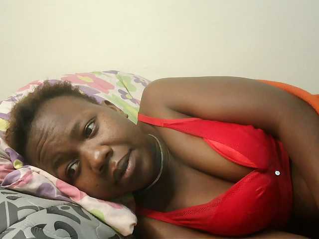 Blackdoll1 live cam on BongaCams