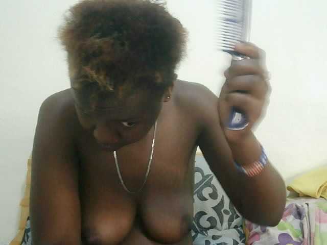 Blackdoll1 live cam on BongaCams