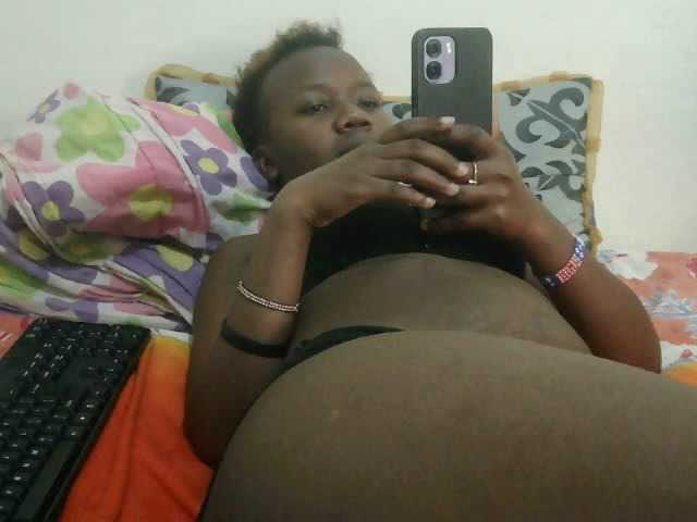 Blackdoll1 live cam on BongaCams