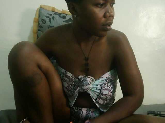 Blackdoll1 live cam on BongaCams