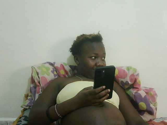 Blackdoll1 live cam on BongaCams