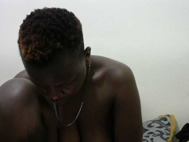 Blackdoll1 live cam on BongaCams