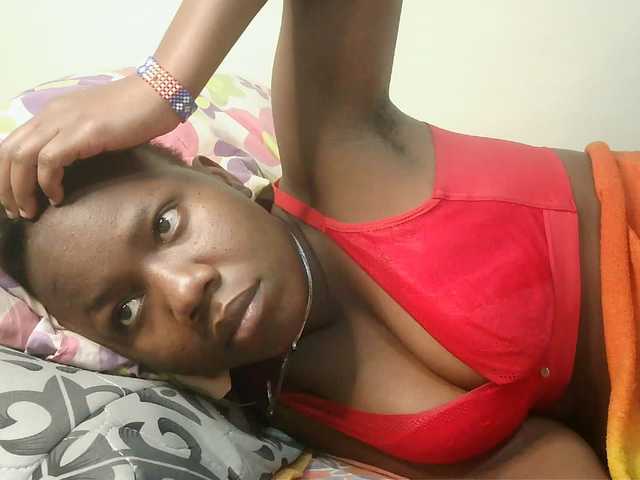 Blackdoll1 live cam on BongaCams