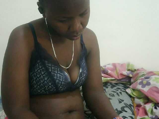 Blackdoll1 live cam on BongaCams