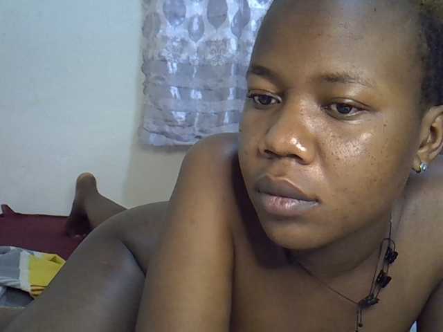 Blackdoll1 live cam on BongaCams