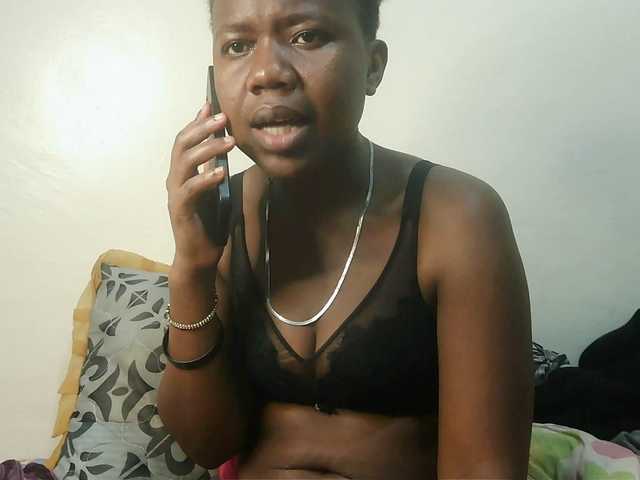 Blackdoll1 live cam on BongaCams