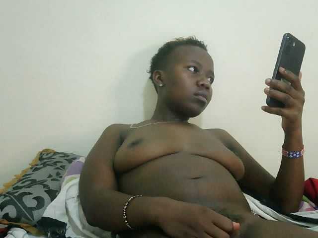 Blackdoll1 live cam on BongaCams