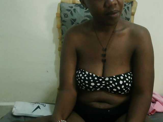Blackdoll1 live cam on BongaCams