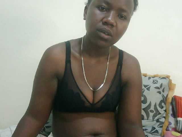 Blackdoll1 live cam on BongaCams