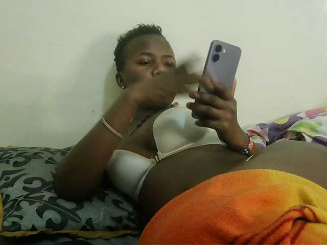 Blackdoll1 live cam on BongaCams