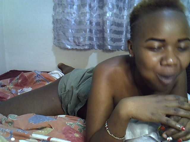 Blackdoll1 live cam on BongaCams