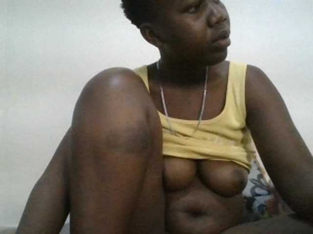 Blackdoll1 live cam on BongaCams