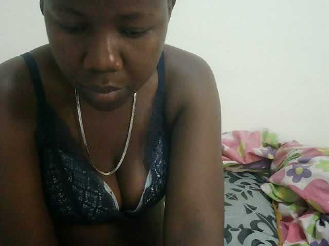 Blackdoll1 live cam on BongaCams
