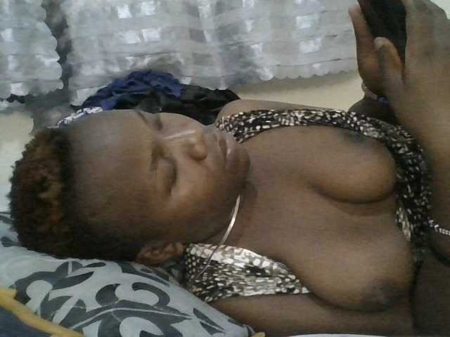 Blackdoll1 live cam on BongaCams