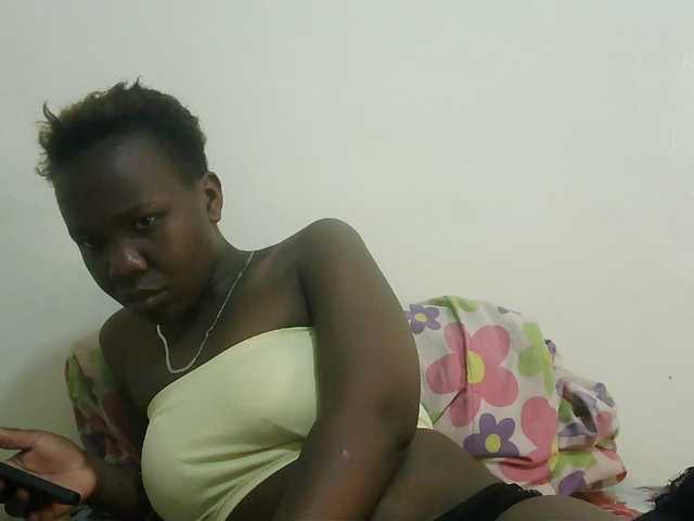 Blackdoll1 live cam on BongaCams