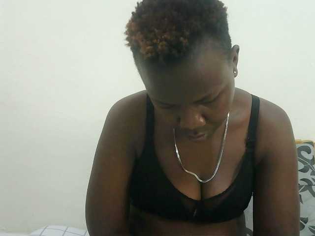 Blackdoll1 live cam on BongaCams
