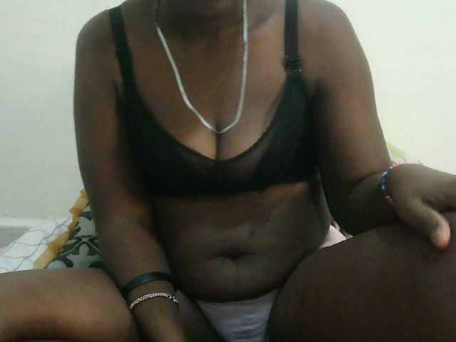 Blackdoll1 live cam on BongaCams